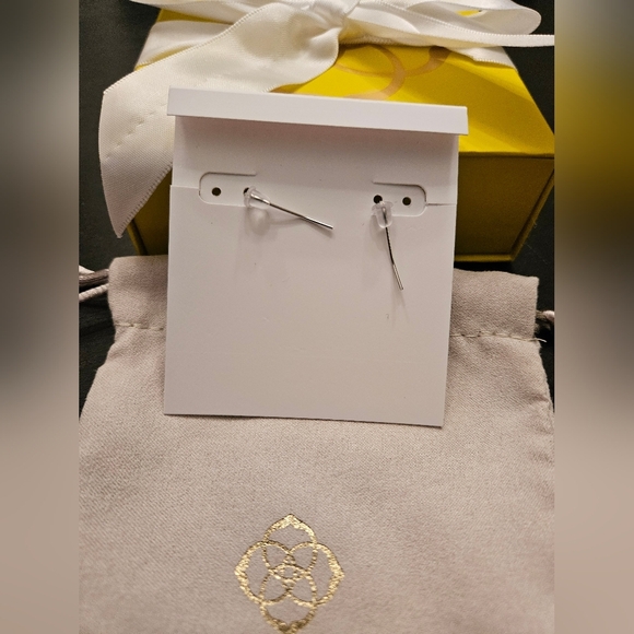 New Kendra Scott Dani Drop Earrings - Picture 2 of 6